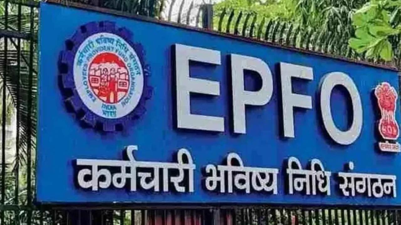 EPFO Sends Notices to 1.65 Lakh Members to Pay More — While 22,000 Get Pension Hike!