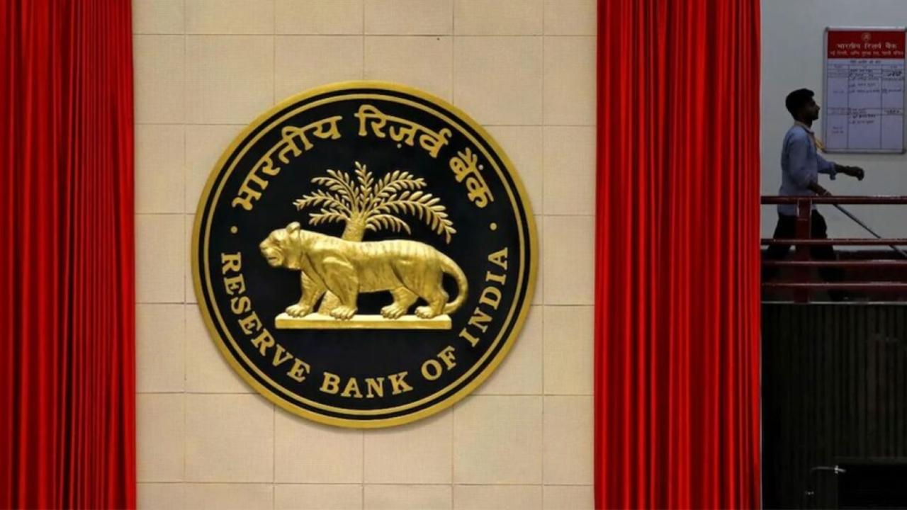 Rate Cut Buzz Grows Louder! RBI Governor Signals Relief Ahead If Inflation Cools